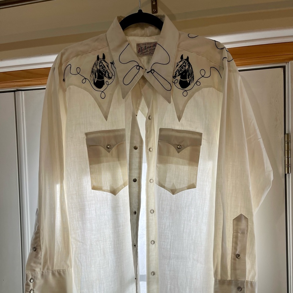 Vintage early 1970s Rockmount Ranch Wear white linen horse head western shirt